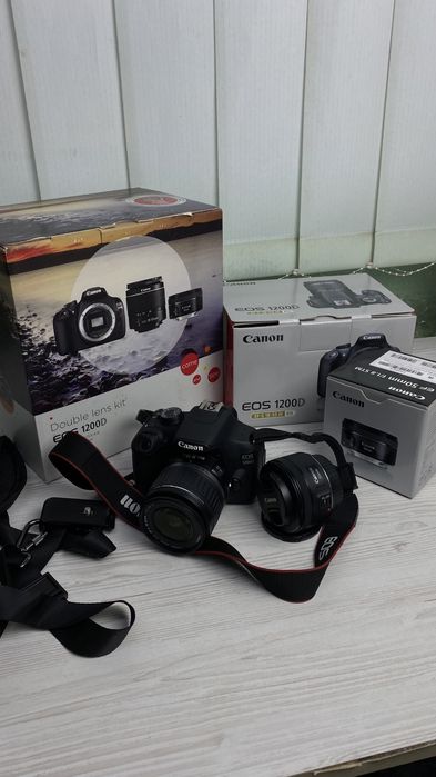 Фотоапарат Canon 1200D + 50 mm 1/8