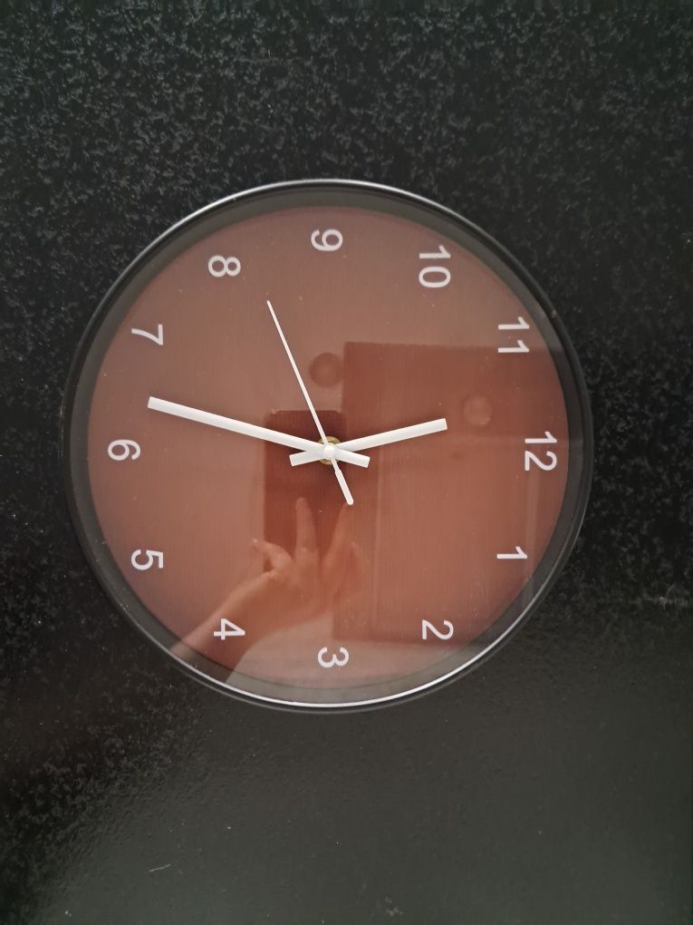 Zegar ścienny 25 cm cichy mechanizm