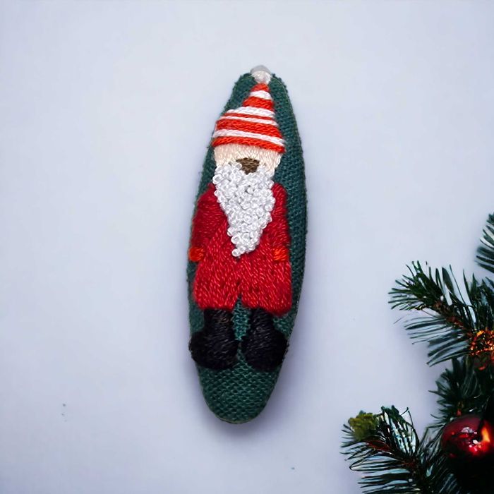 Ganchos bordados à mão- Natal