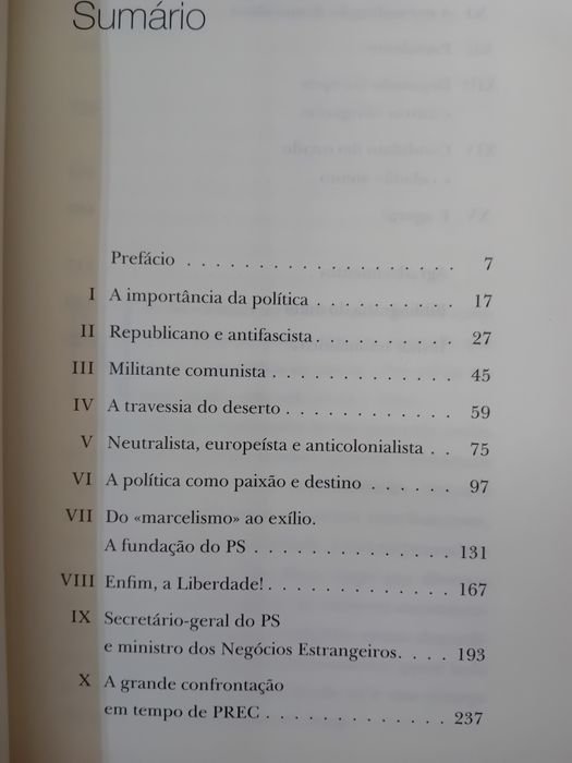 Um Político Assume- se Mário Soares