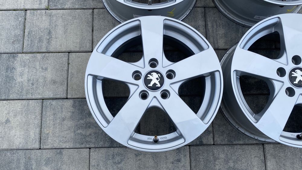 Felgi aluminiowe Dezent do Peugeot 308 5x108 15 cali