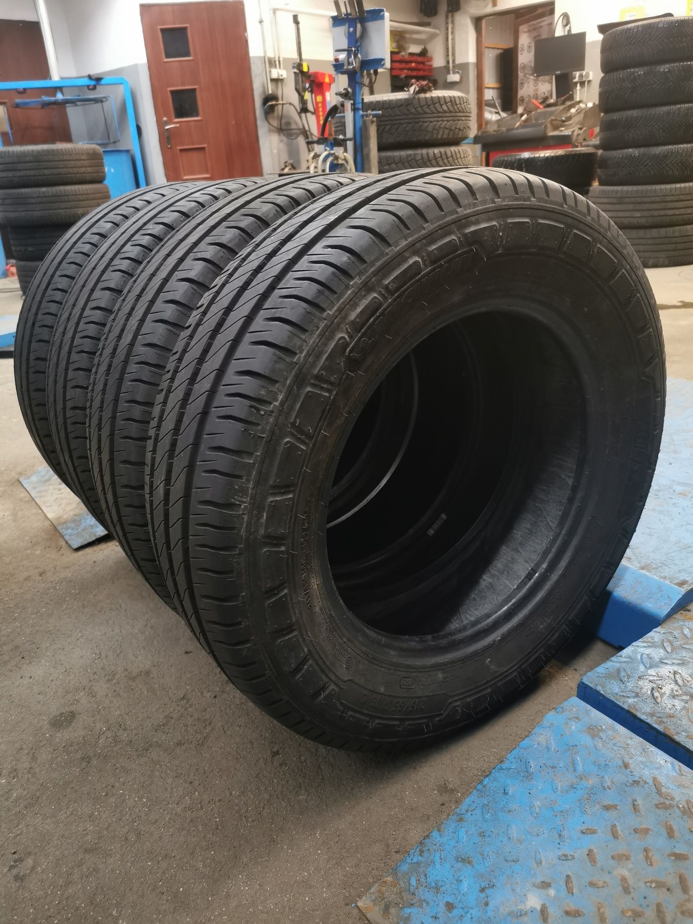 Komplet opon 215/65R16C Michelin Agilis 3 z 2021r.