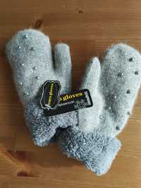 Bardzo ciepłe damskie zimowe rękawiczki nowe z metką