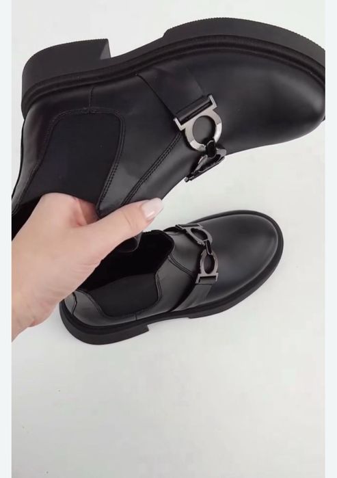 Жіночі ботинки, чобітки, ботільйони 38 р