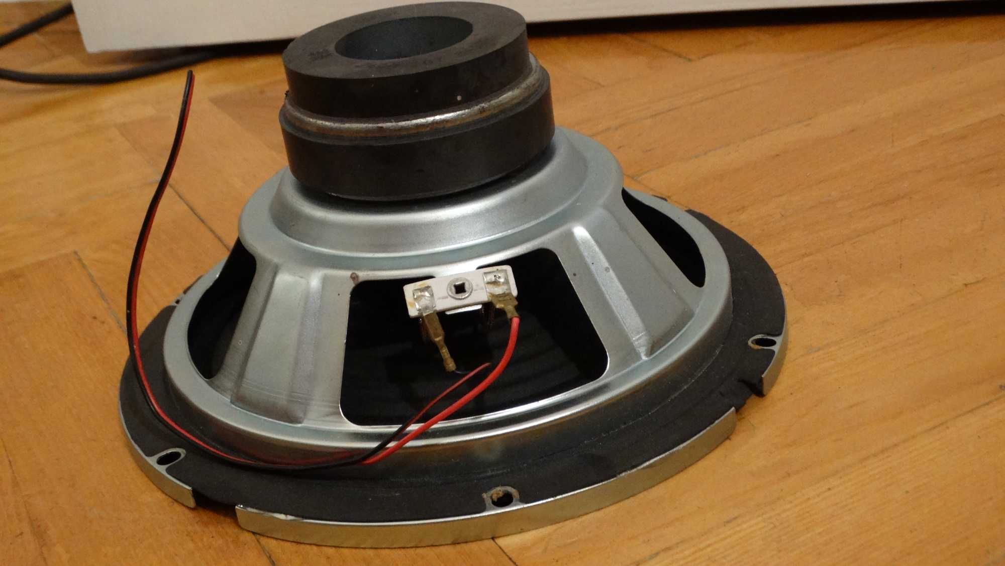 Głośnik niskotonowy 30 W  4 Ohm