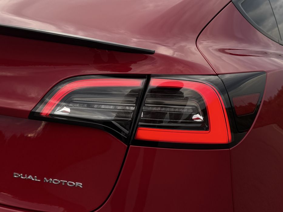 Продам Tesla Model 3 2022 Long Range Dual Motor