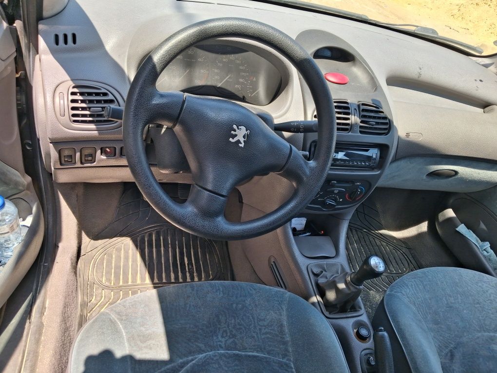 Pegeot 206 diesel  225 mil km