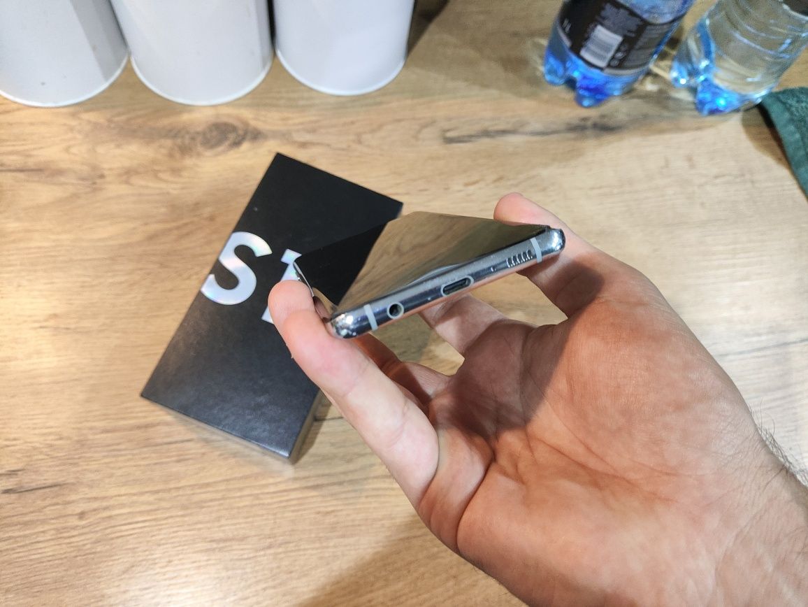 Samsung GALAXY S10 plus