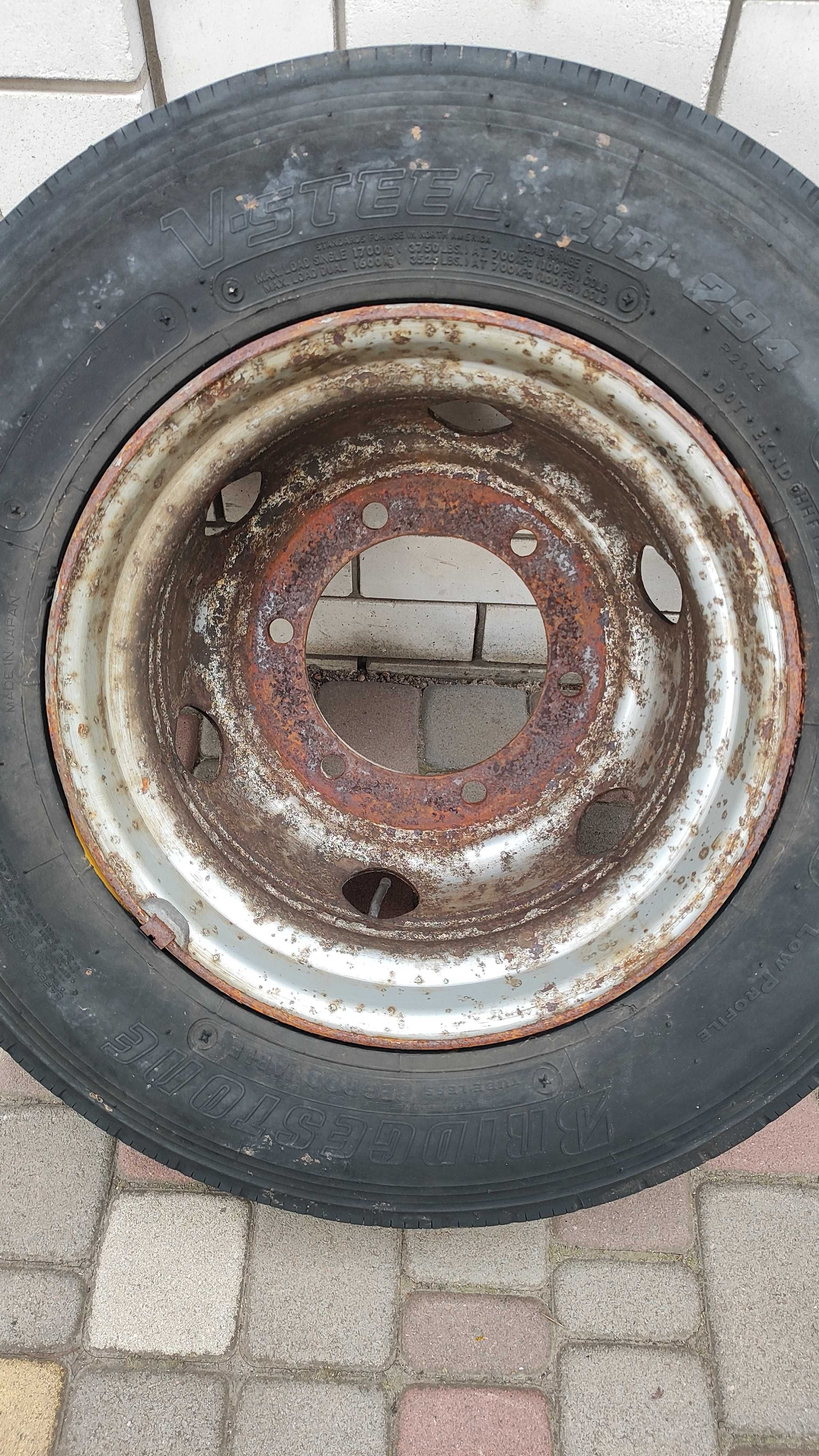 Запаска 215/75R17.5