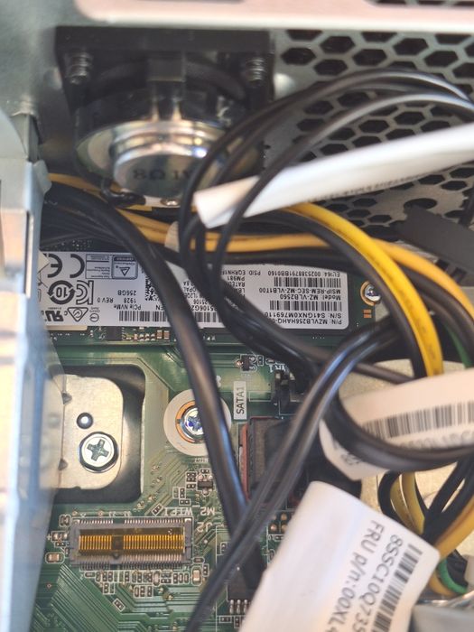 Komputer lenovo V530s type 10tx