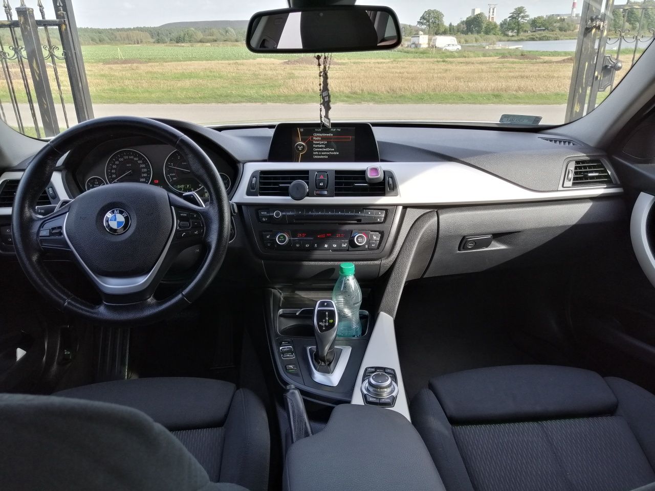 BMW f31 2.0d 184km, sport line/ łopatki zmiany biegów