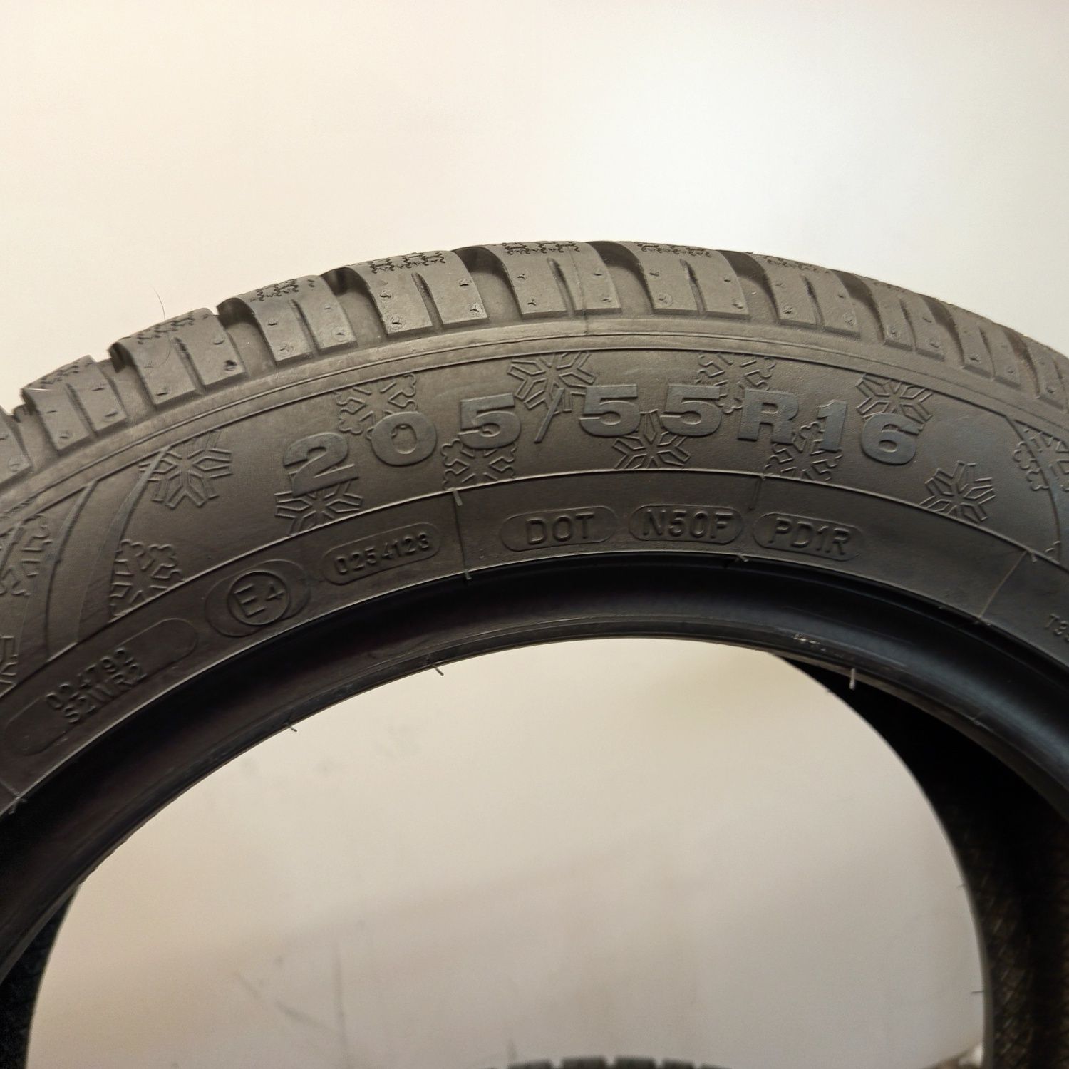 205/55R16 Dunlop SpWinterSport 4D