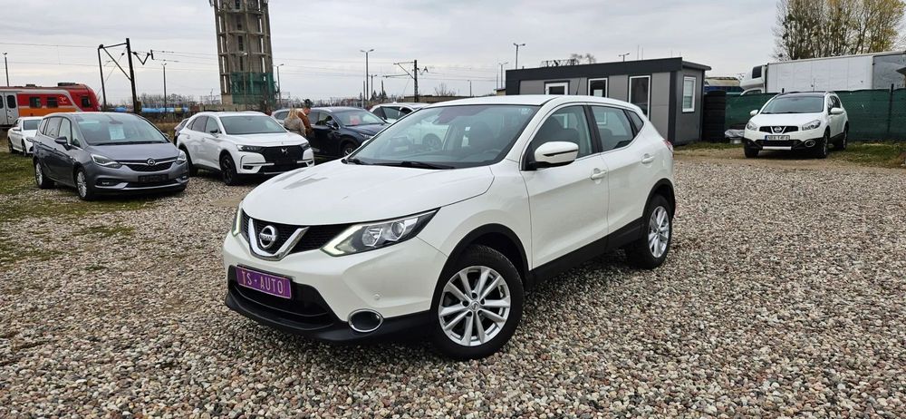 Nissan Qashqai 1.6 Diesel Automat Biała Perła Niski Przebieg