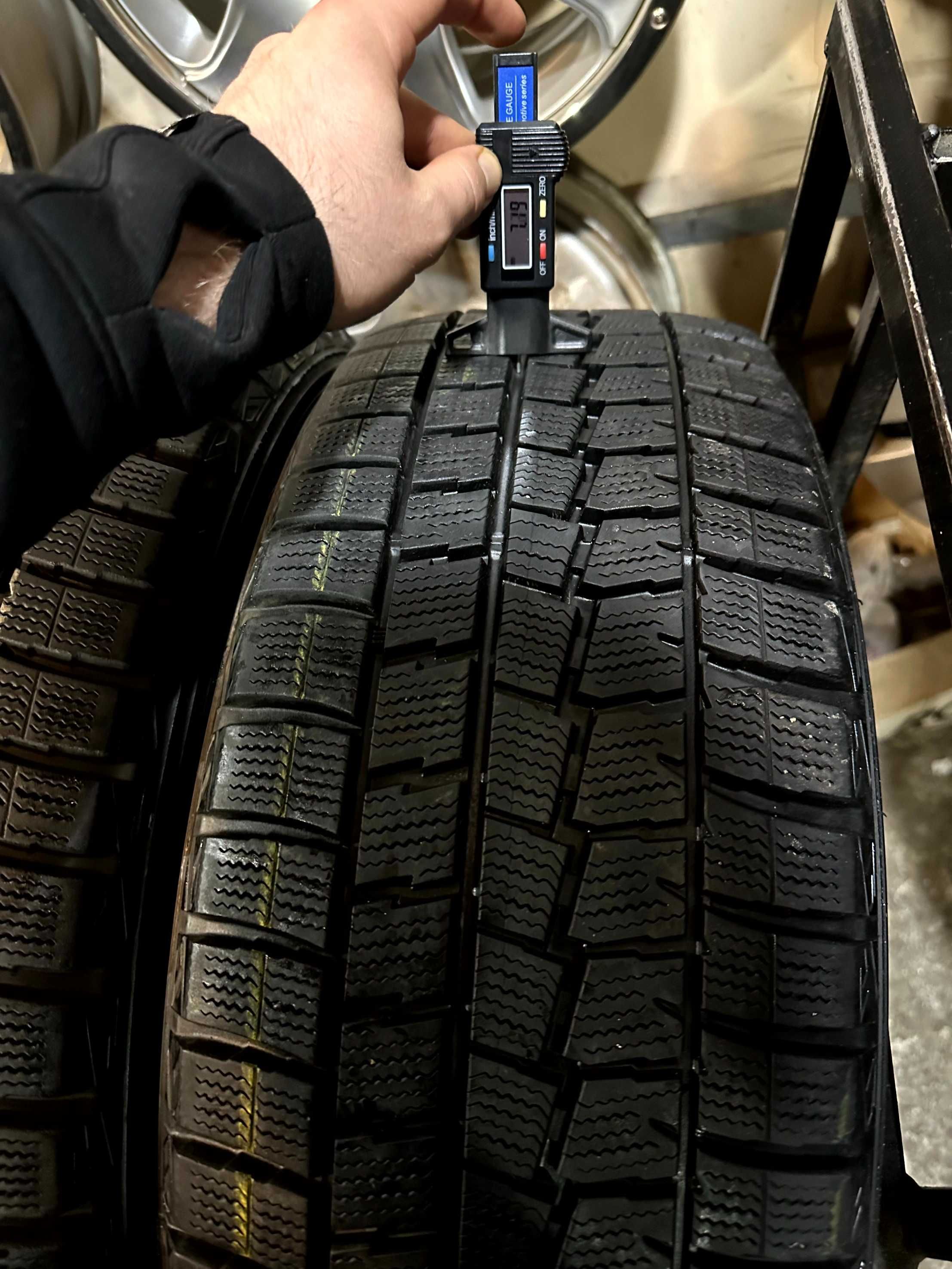 Шины БУ 225 50 R 18 Dunlop Wintermaxx WM01 Резина Япония