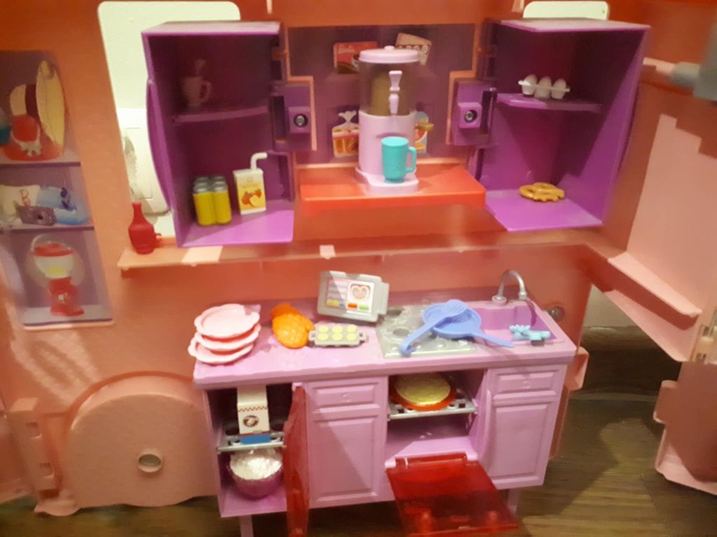 Kamper Barbie i dodatki