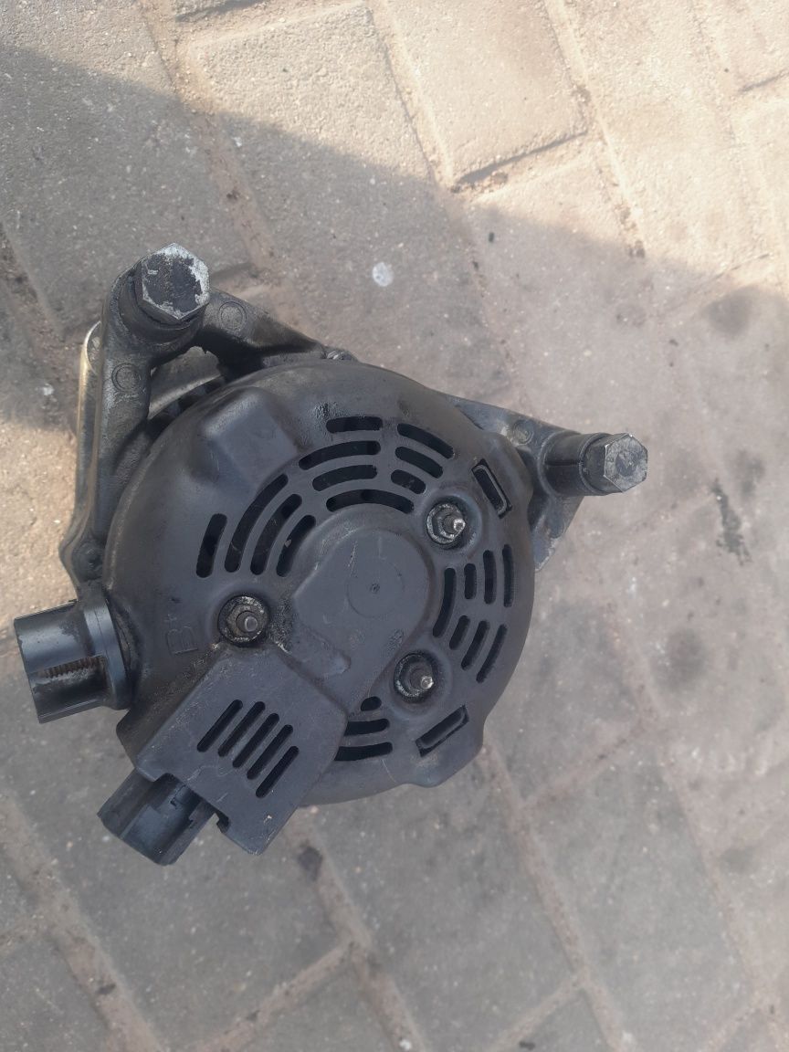 Alternator ford Focus mk2 ,mazda 3 1.6hdi