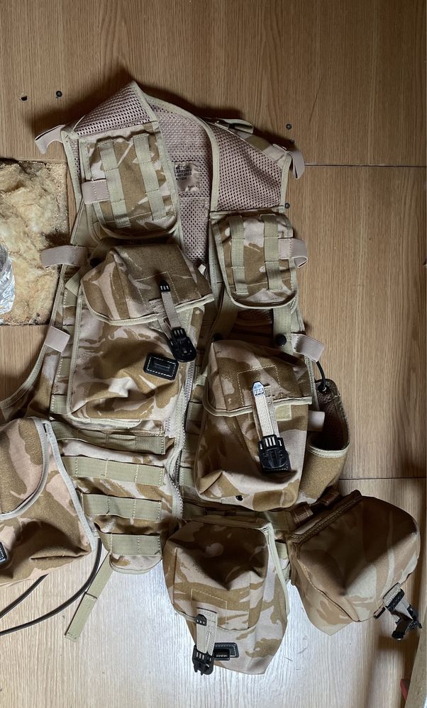 kamizelka taktyczna typu “Vest Tactical Load Carrying”