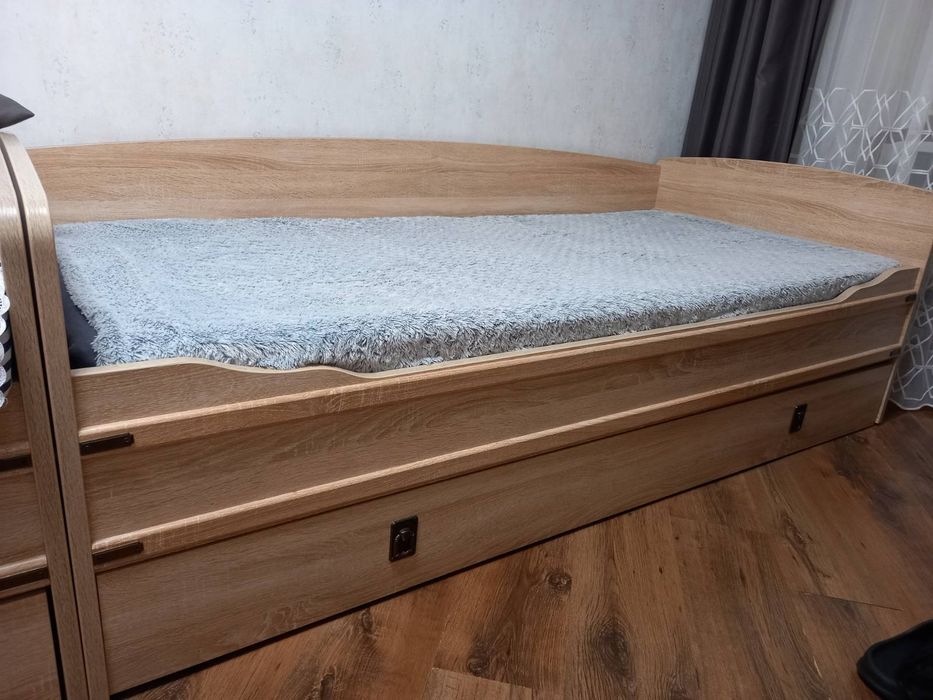 Ліжко- топчан Валенсія