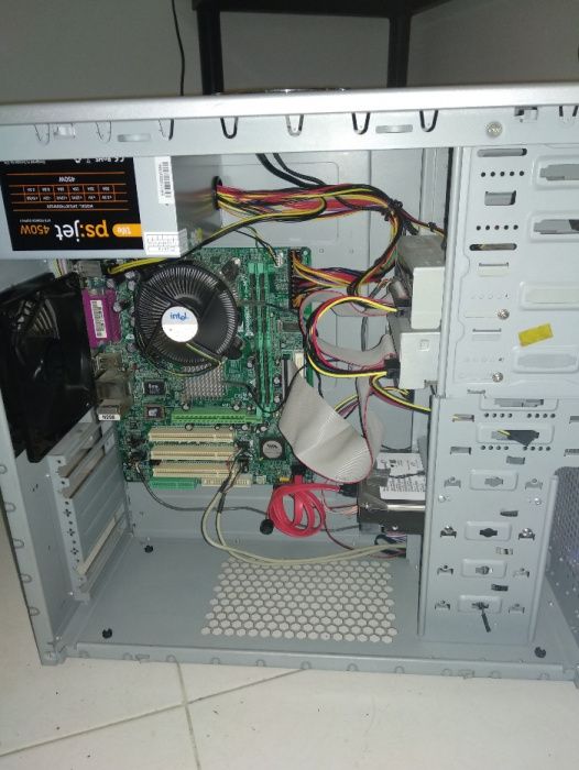 Computador/Torre Intel Pentium D 3.00GHz