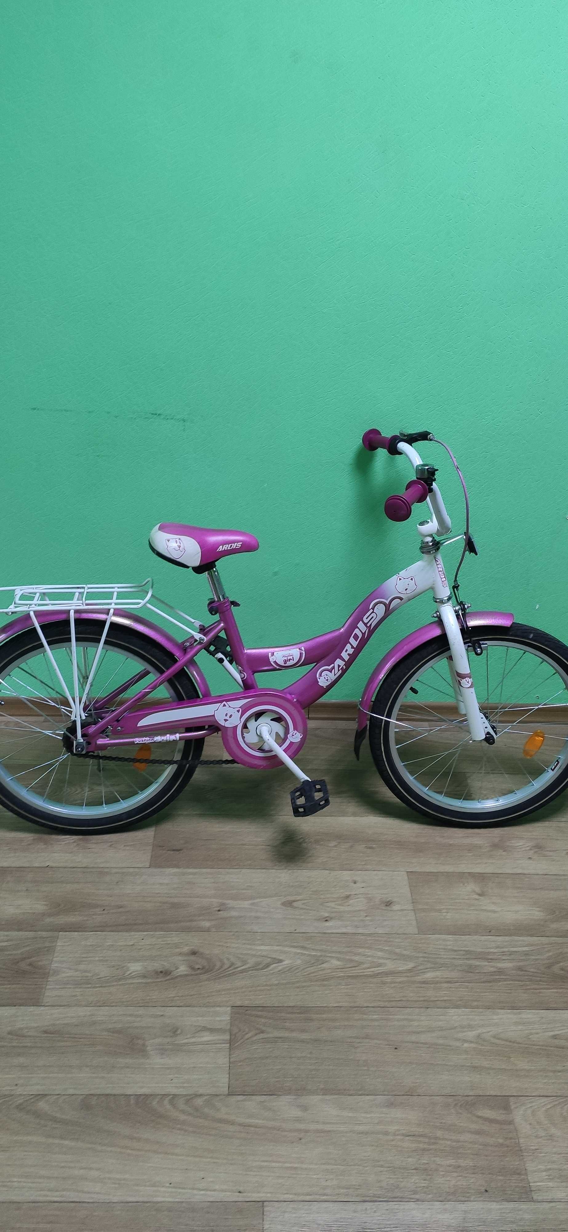 Дитячий велосипед для дівчинки 5-7 років