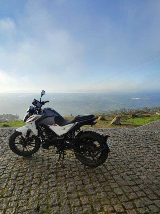 Sym 125 com pocos kilometres