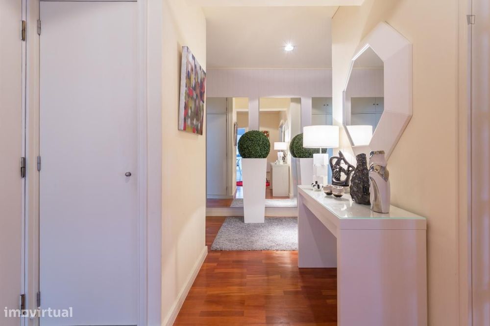 Quarto - localizado em Foz do Douro Porto