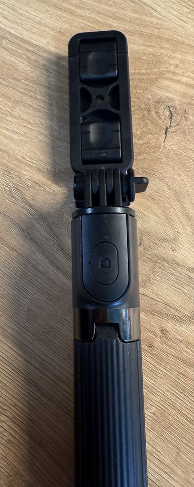 Statyw do telefonu 3 w 1 statyw, kijek i pilot Bluetooth