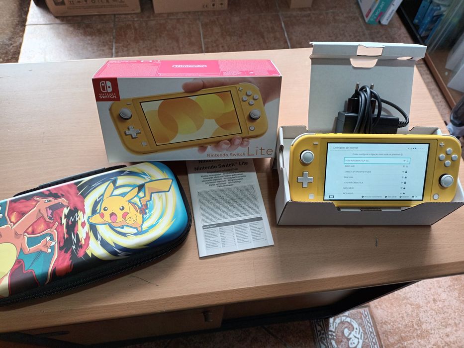 Consola Nintendo switch ligth + jogo + bolsa original