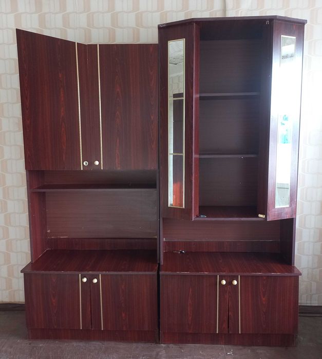 Віддам безкоштовно меблі у задовільному стані