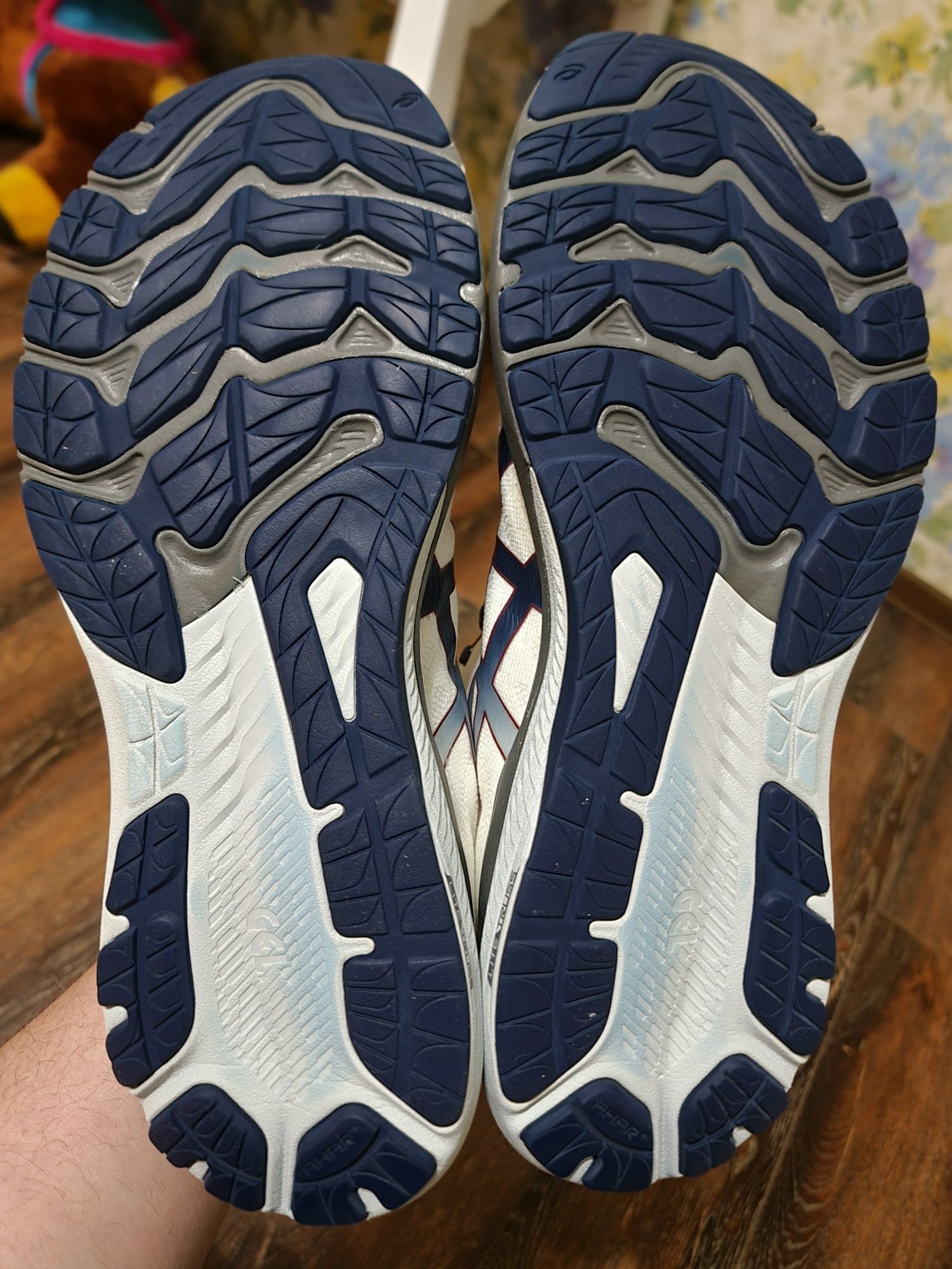 Оригінал 100% чоловічі кросівки asics gt 2000 11 euro 48