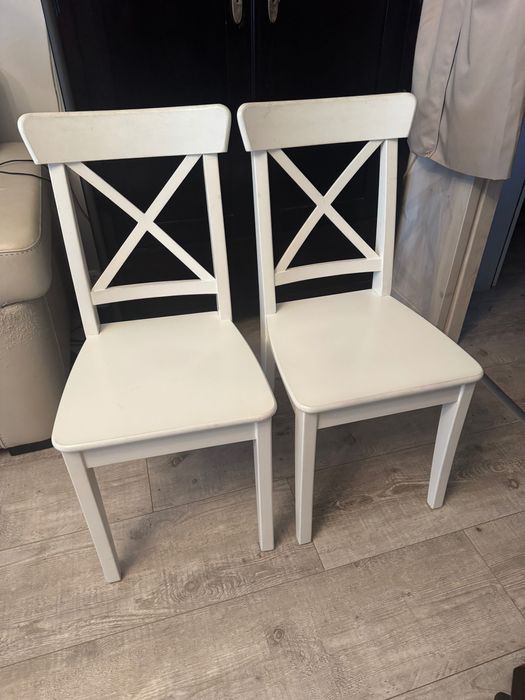 Stół + sześć krzeseł drewnianych ikea