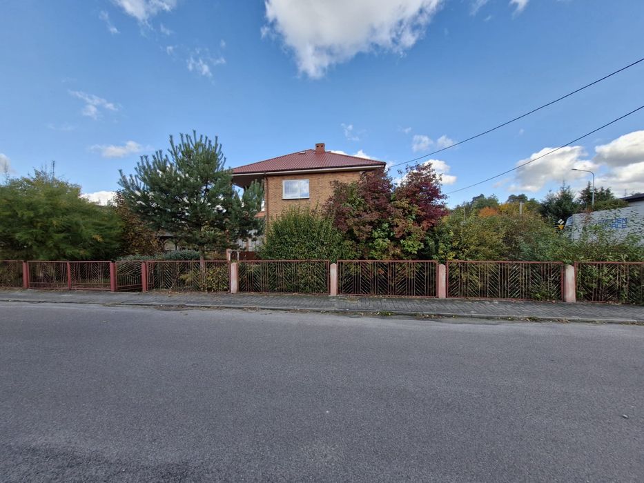 Sprzedam dom z działką w miejscowości Brzeziny / ok. 25 km od Kalisza