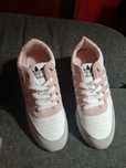 Sapatilhas novas adidas