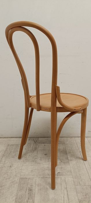 krzesło krzesła  gięty buk model Thonet A-18 do salonu jadalni stołu