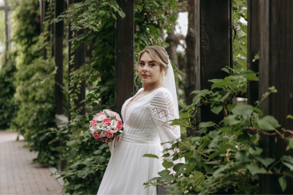 Весільна сукня в бохо-стилі