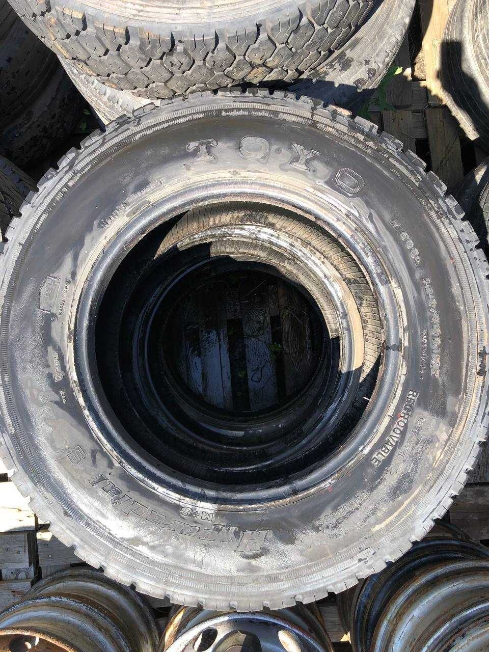 Шини комплект TOYO 225/75R17.5 4шт. задні ведучі