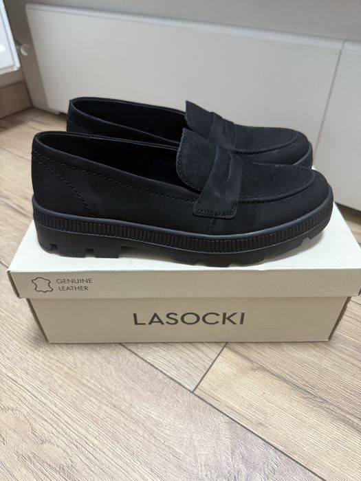 Skórzane półbuty  damskie Lasocki