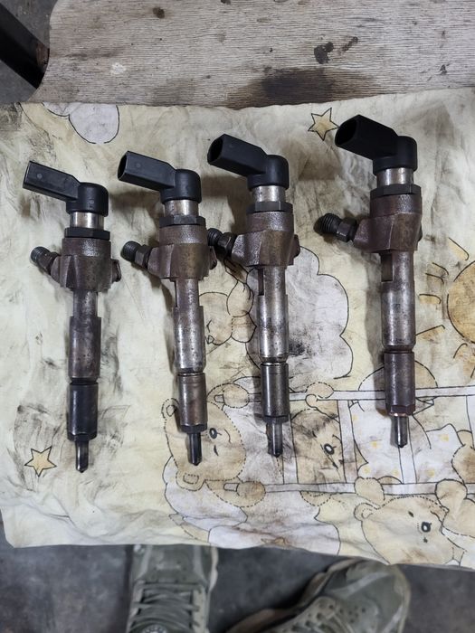 Wtryskiwacze ford 1.8 tdci