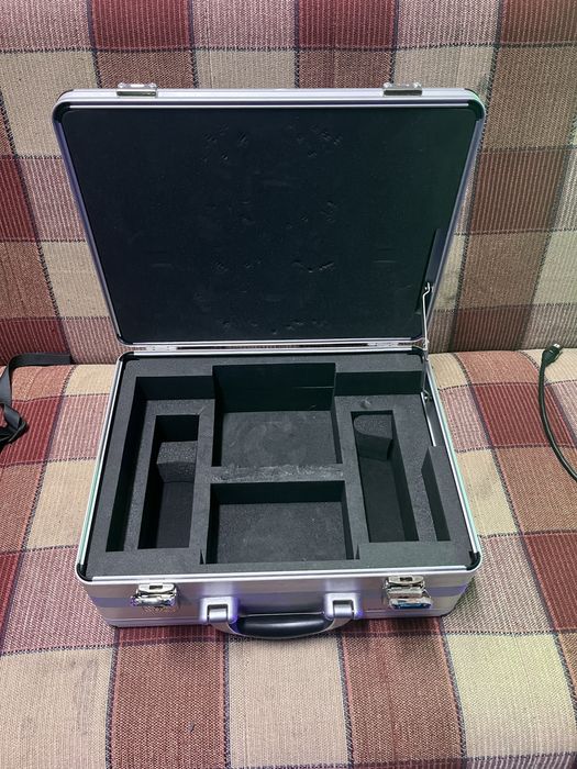 Oryginalny case walizka do Neumann 103 Studio