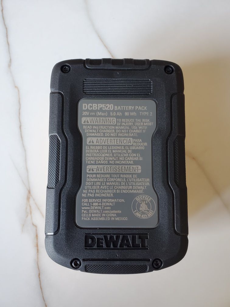 Батарея DEWALT Power stack оригінал!