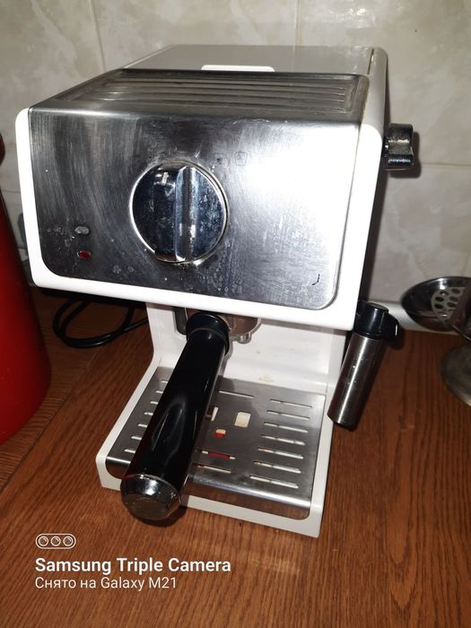 Кавоварка ріжкова Delonngi ecp 33.21.w