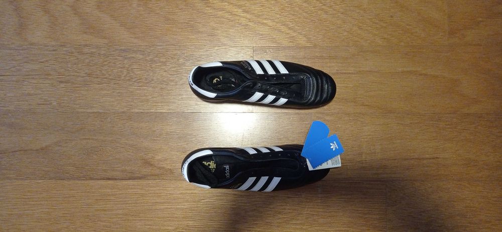 Chuteira Bota de futebol Adidas Copa Mundial Novas