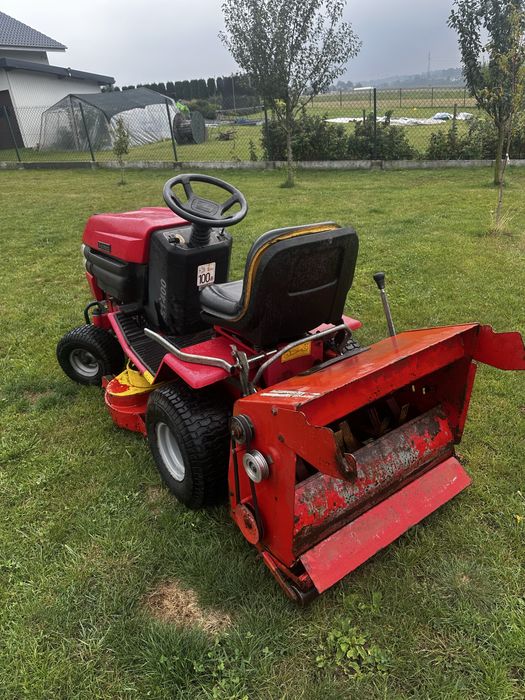 Traktorek westwood z koszem i szczotkarką