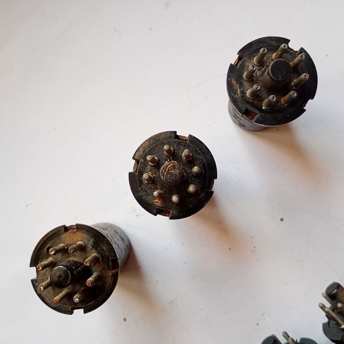 Lampy elektronowe, różne 7 szt.