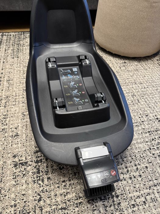 Fotelik samochodowy Maxi-Cosi Pebble Pro + baza ISOFIX 2wayFix 0-13kg