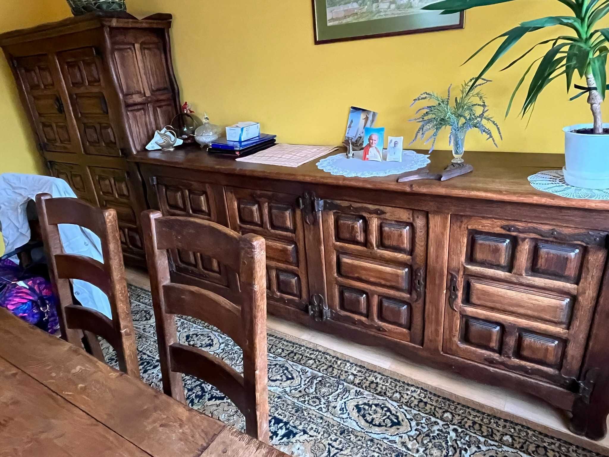 Komplet jadalniany w stylu tawerny – stare stylizowane meble