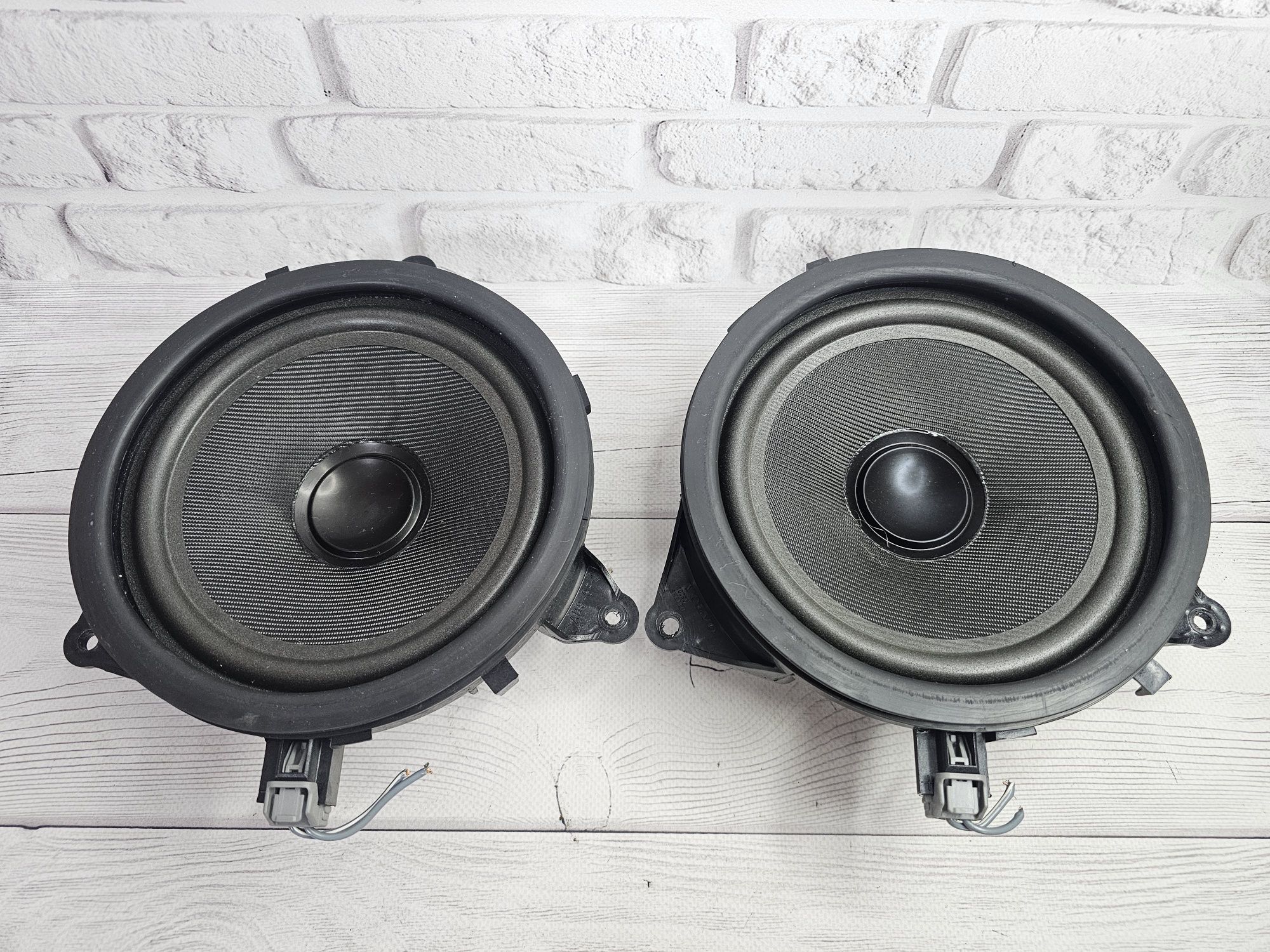 Оригінальні динаміки / Динамики PREMIUM SOUND Volvo S60 / S80 / V70