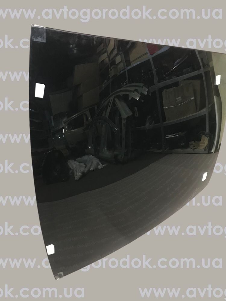 Стекло панорамной крыши Tesla Model Y