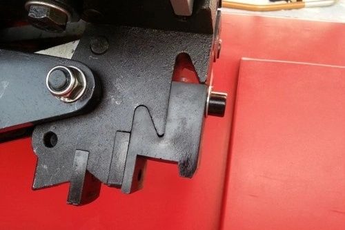 Baнтaжний шинoмoнтaжний cтeнд із зaxoплeнням диcкa 14 "-56" LC590D