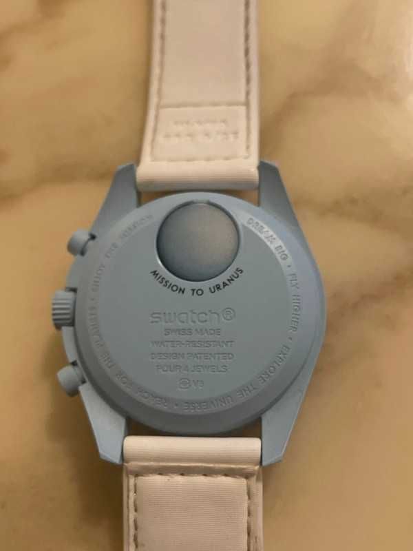 Omega x Swatch SO33L100 Uranus - Mechanizm z Automatycznym